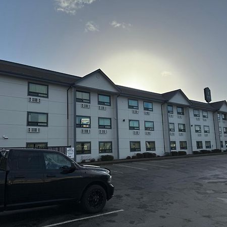 Gateway Inn & Suites Eugene-Springfield Bagian luar foto