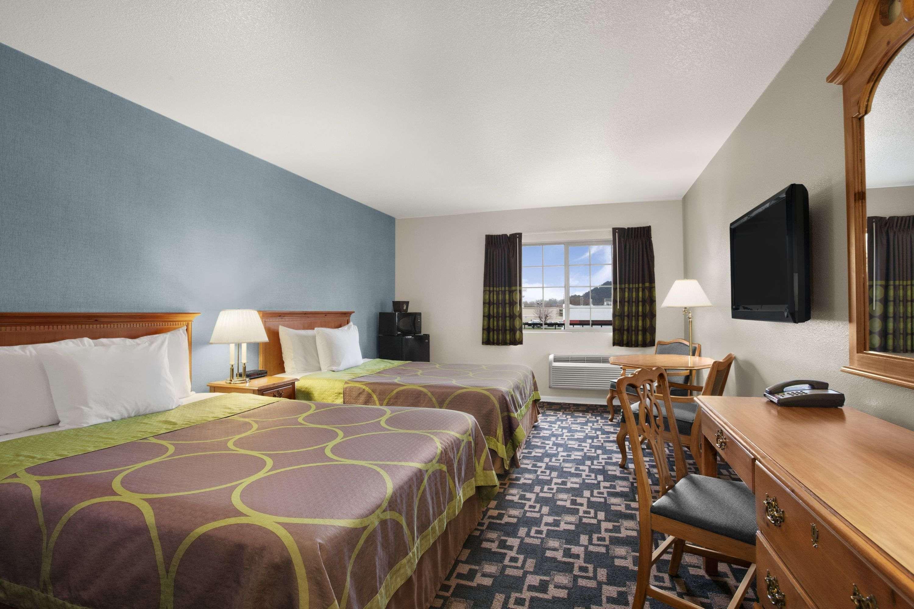 Gateway Inn & Suites Eugene-Springfield Bagian luar foto