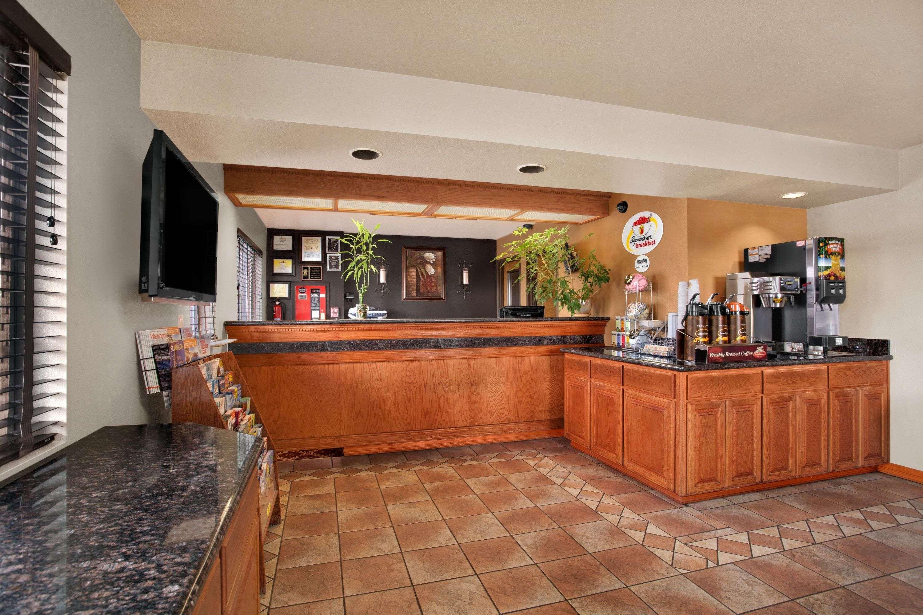 Gateway Inn & Suites Eugene-Springfield Bagian luar foto