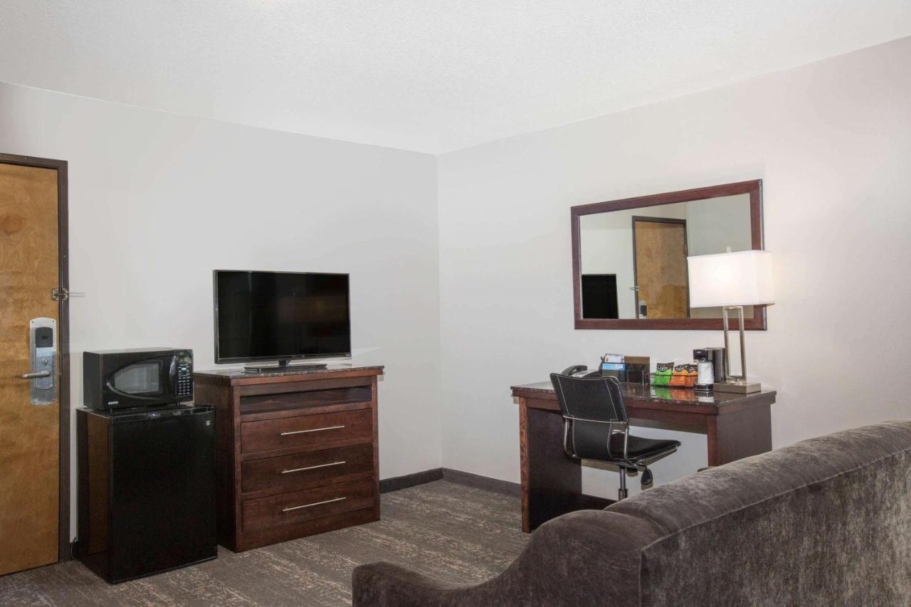Gateway Inn & Suites Eugene-Springfield Bagian luar foto